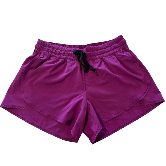 Lululemon women’s running short size 8 - Picture 1 of 8
